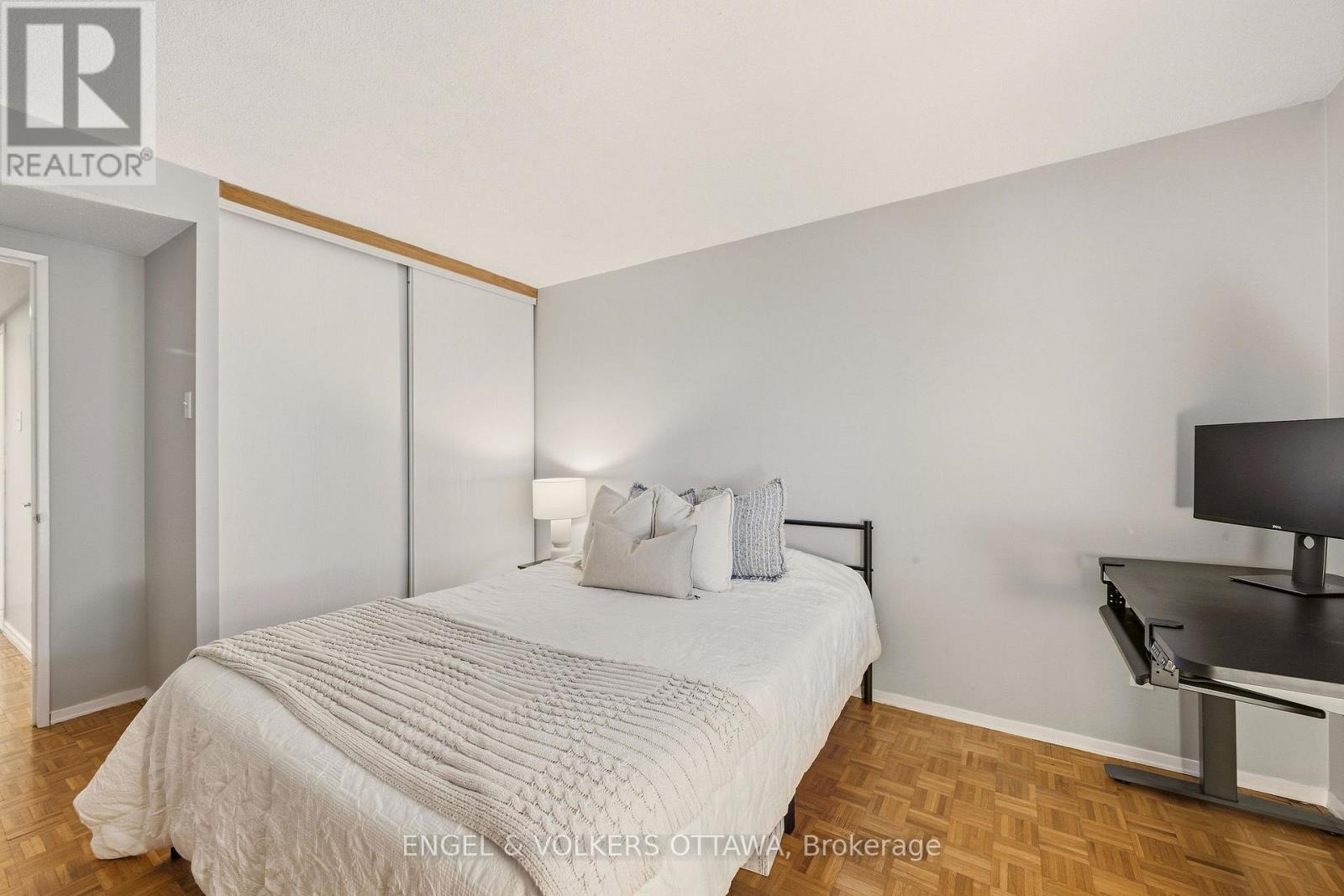 #606 475 LAURIER AVENUE W - Image 23