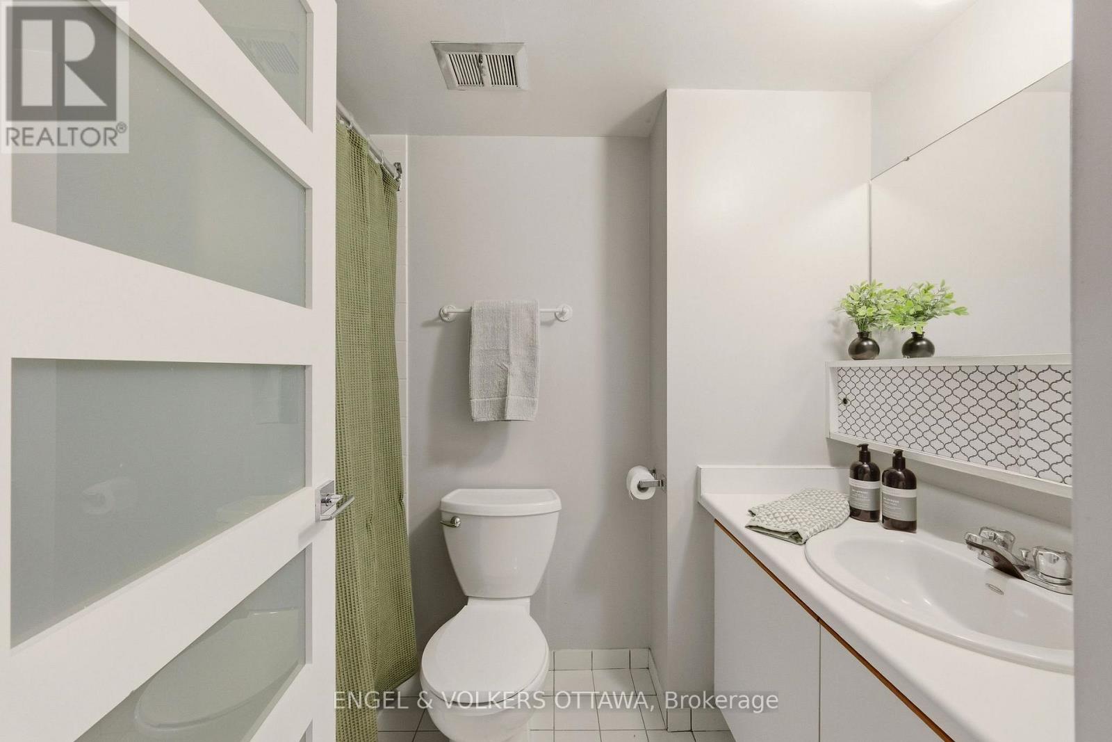 #606 475 LAURIER AVENUE W - Image 29
