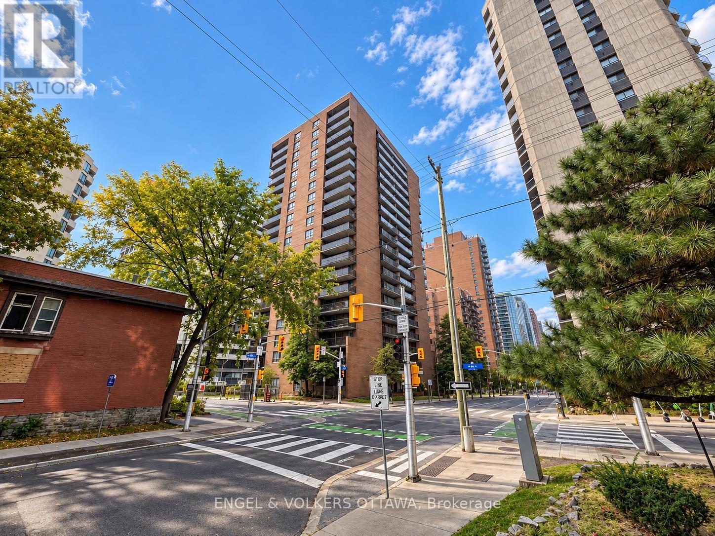 #606 475 LAURIER AVENUE W - 33