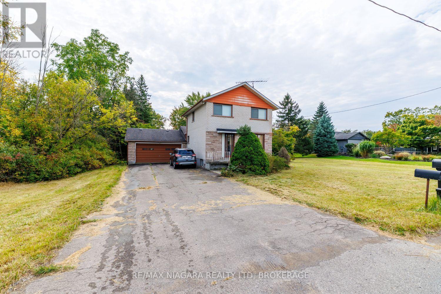 567 LYONS CREEK ROAD - 1