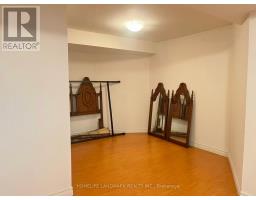 69 Hazelmere Drive, Richmond Hill, ON L4B1W8 Photo 6