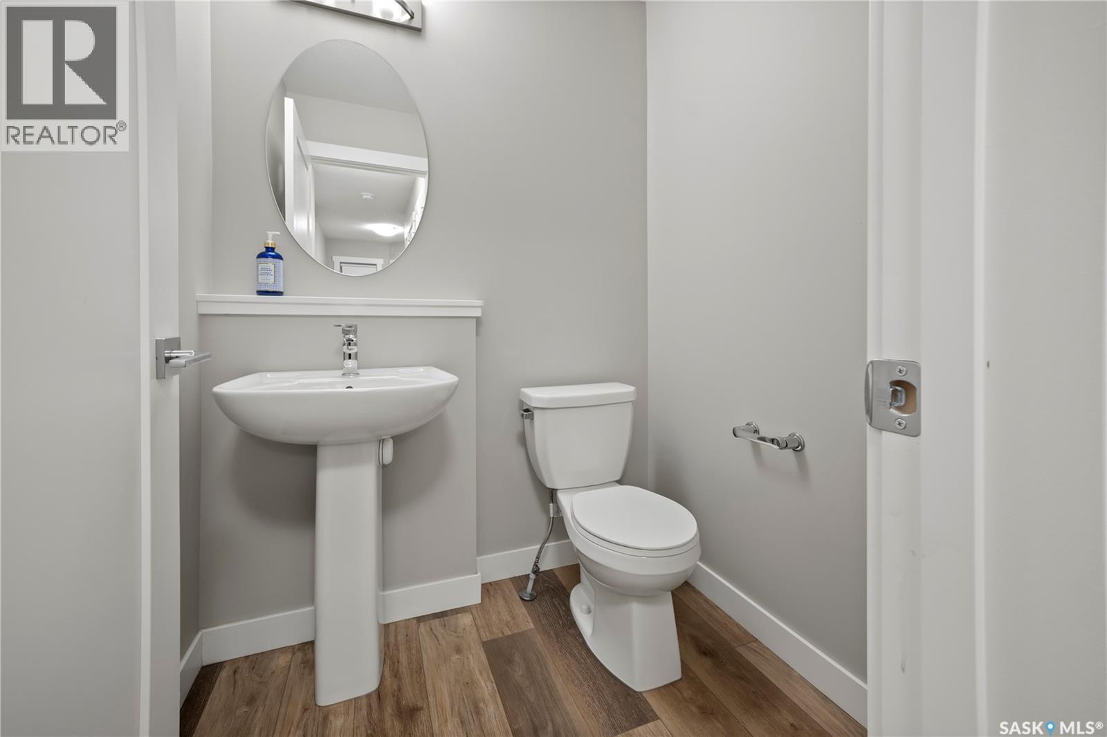 4608 Mutrie CRESCENT - Image 5