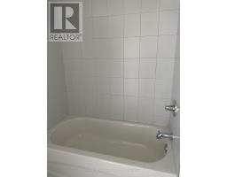 1401 - 10 Wilby Crescent, Toronto, ON M9N0B6 Photo 7