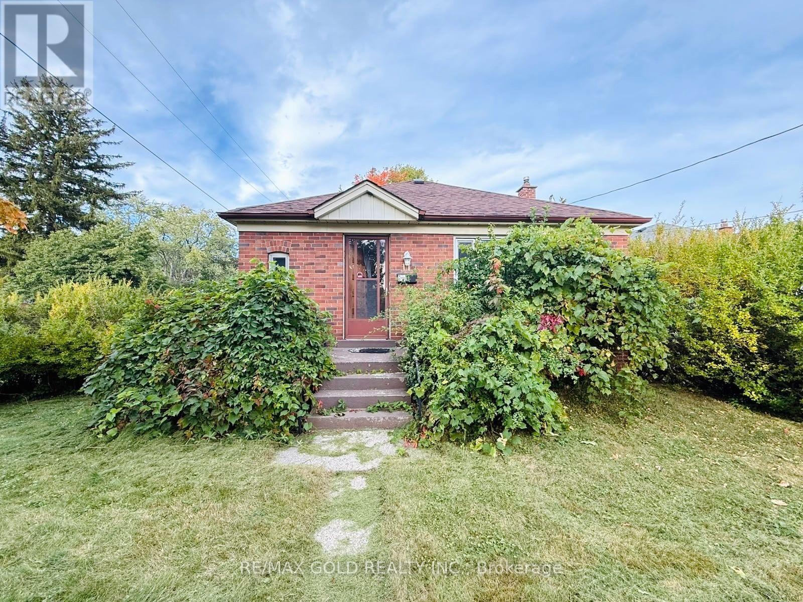 Photo of 11 Pine Avenue
