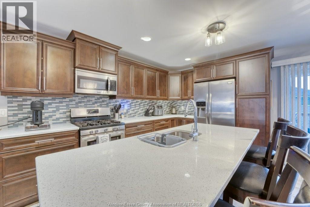 415 ROSEWOOD DRIVE - Image 12