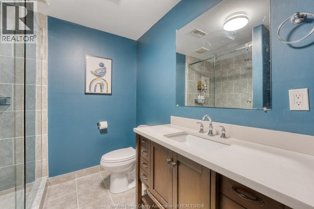 415 ROSEWOOD DRIVE - Image 32