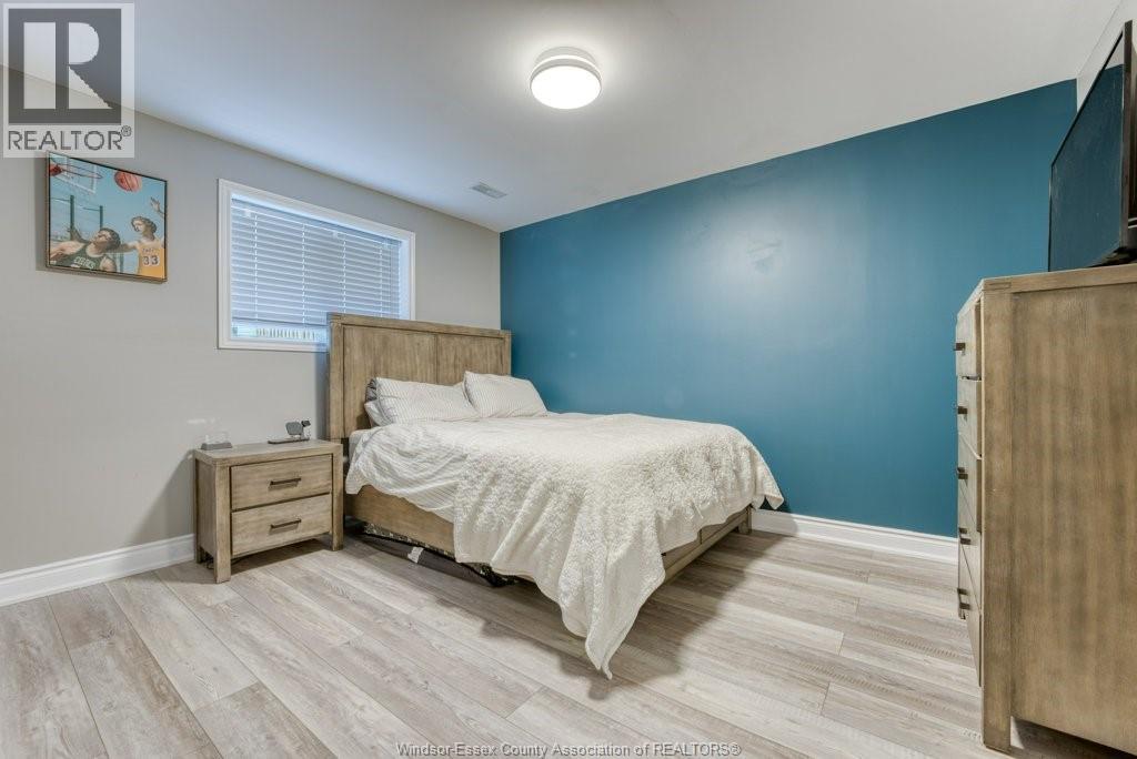 415 ROSEWOOD DRIVE - Image 30