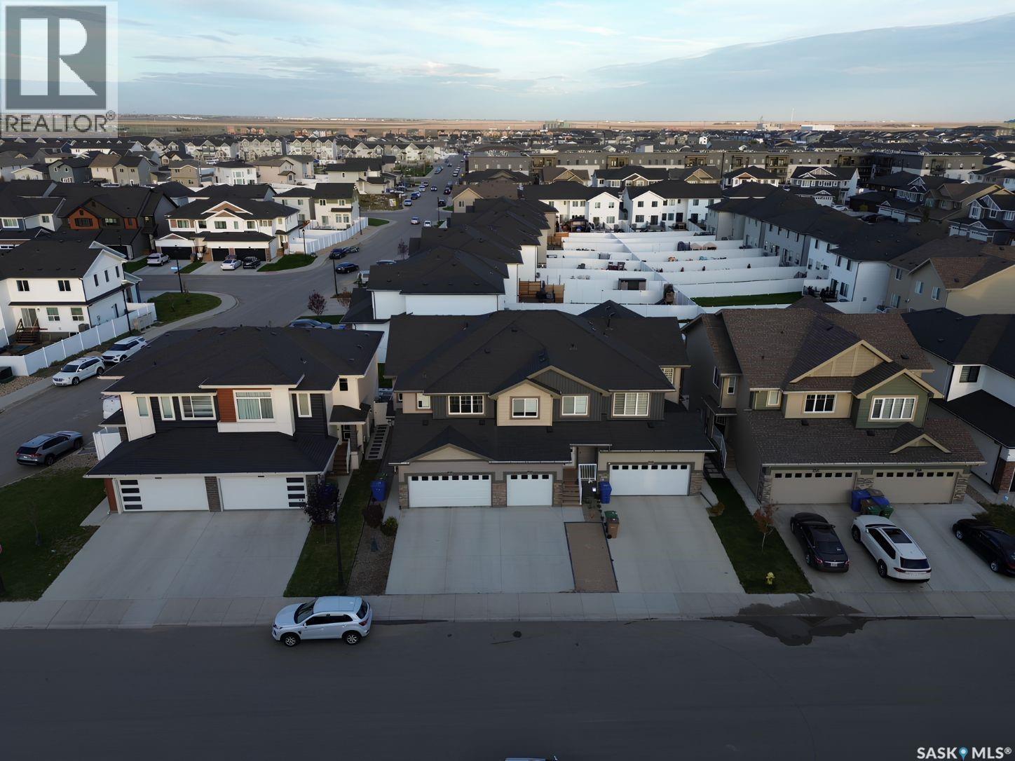 4608 Mutrie CRESCENT - Image 39