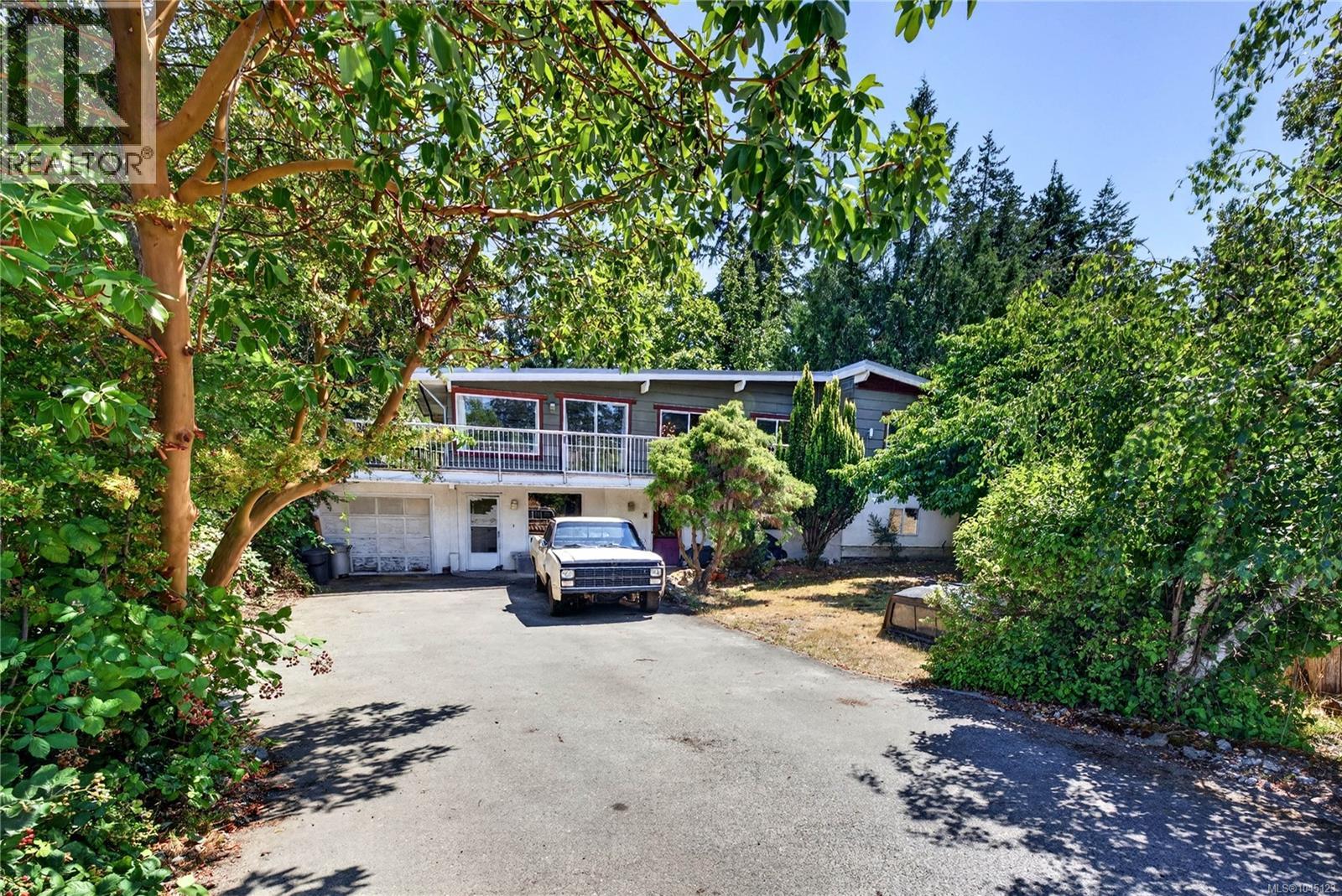 243 Maliview Dr - 3