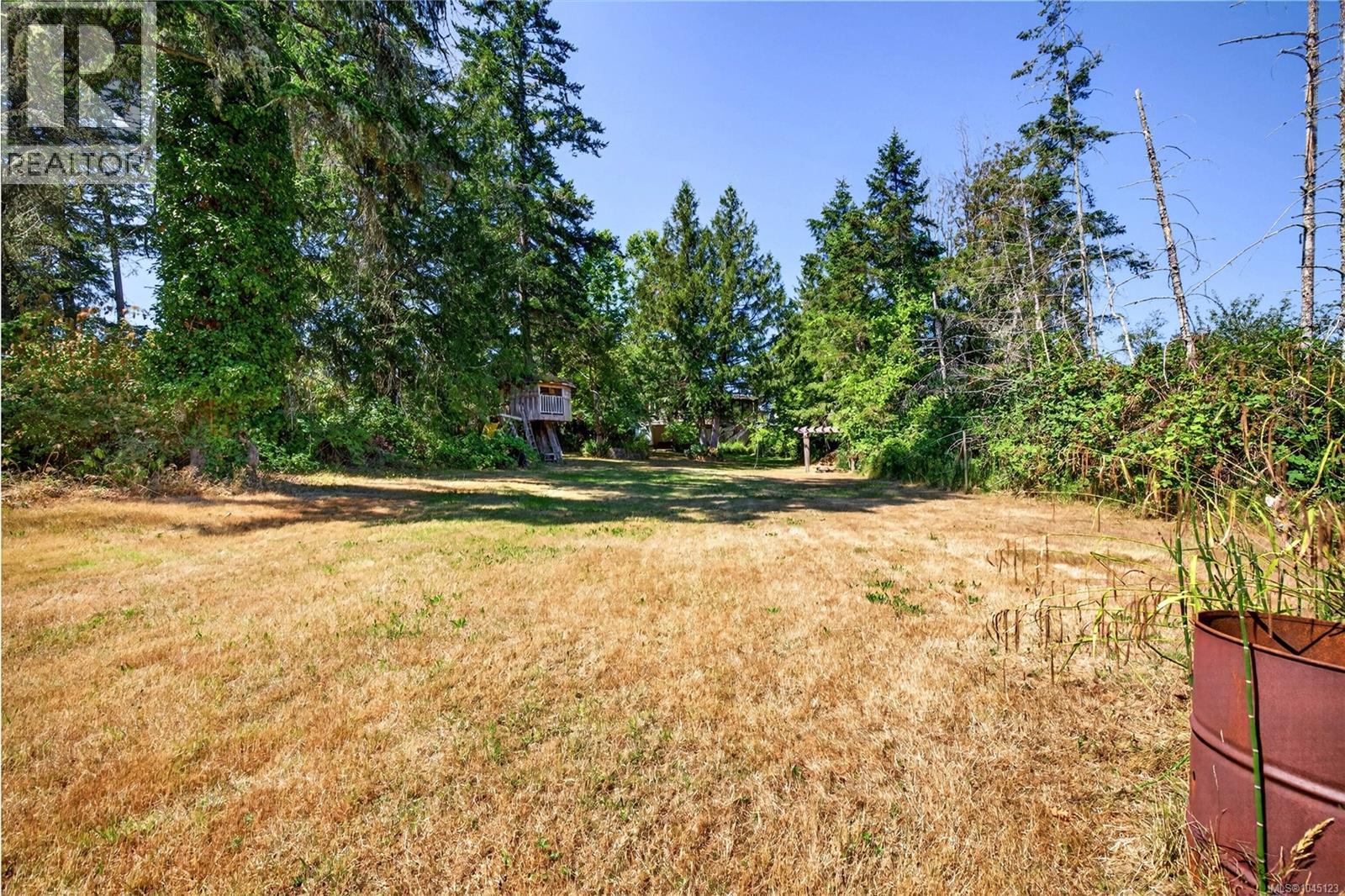 243 Maliview Dr - Image 40