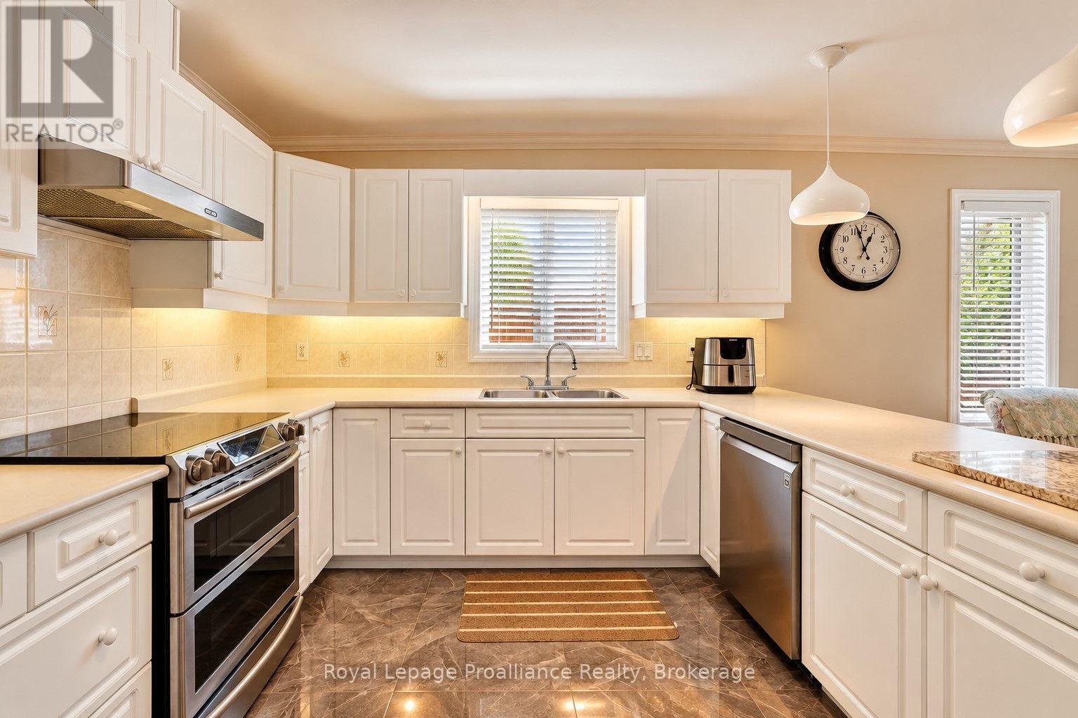 30 HEARTWOOD DRIVE - 13