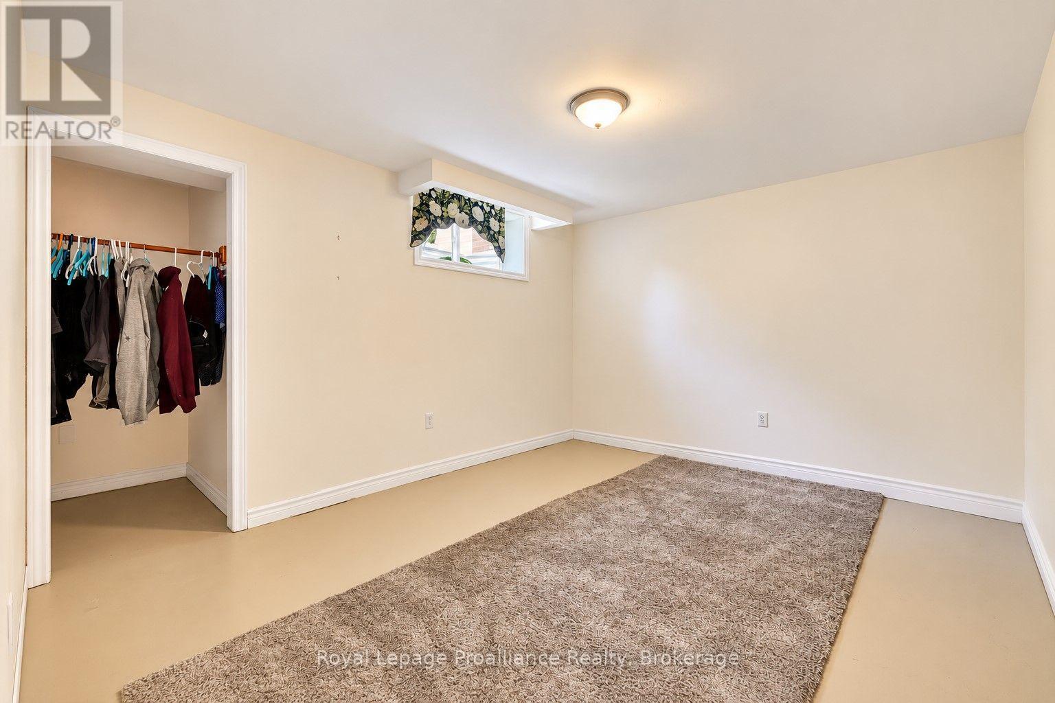 30 HEARTWOOD DRIVE - 32