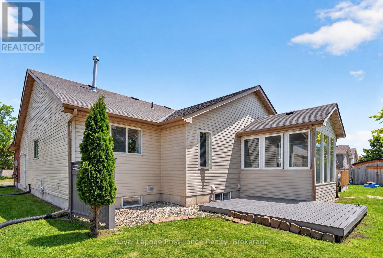 30 Heartwood Drive, Belleville, ON photo 40