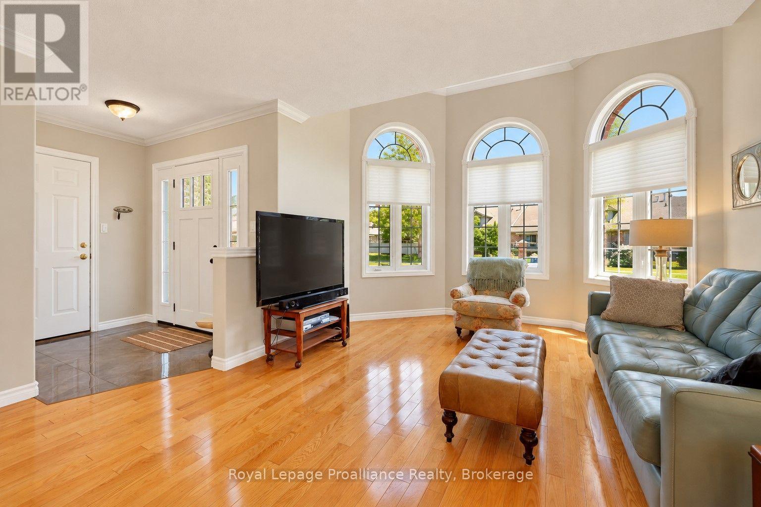 30 HEARTWOOD DRIVE - 6