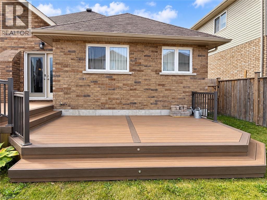 81 Bellagio Avenue — photo 37