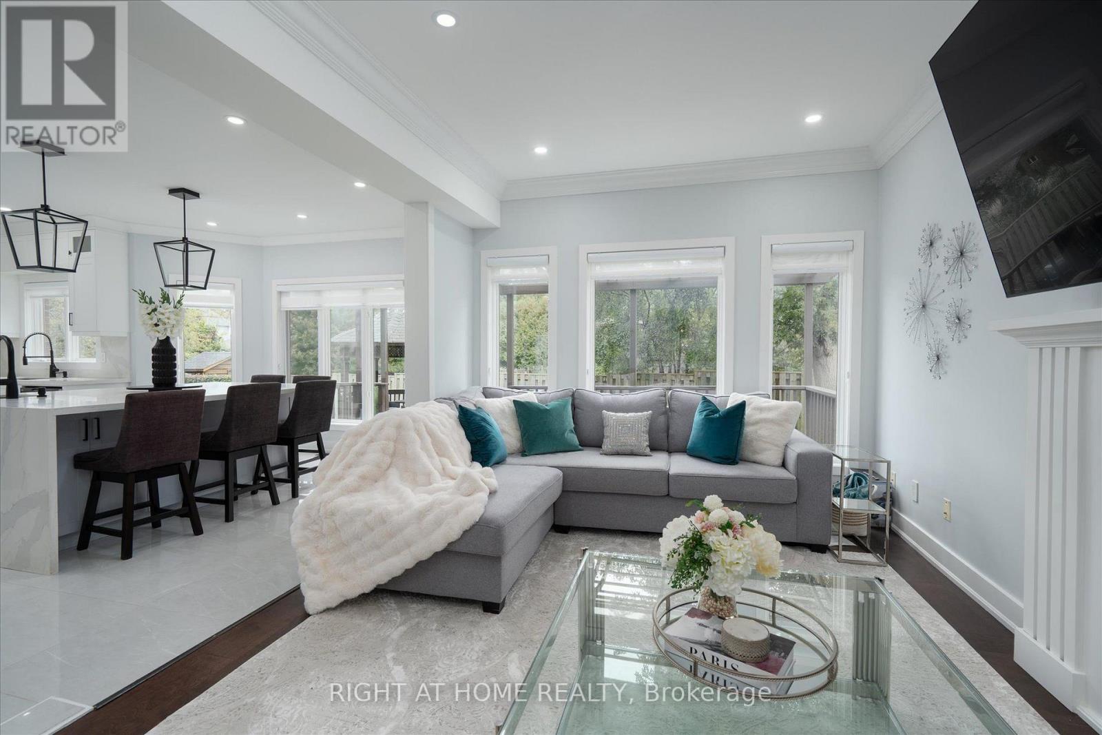 1001 LYTTON COURT - 11