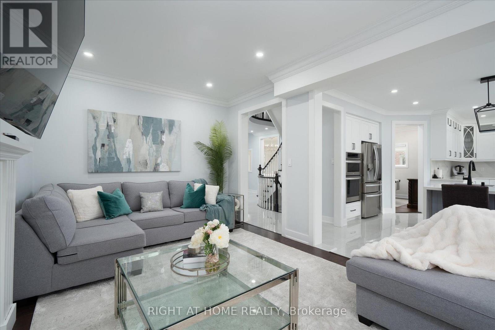 1001 LYTTON COURT - 12