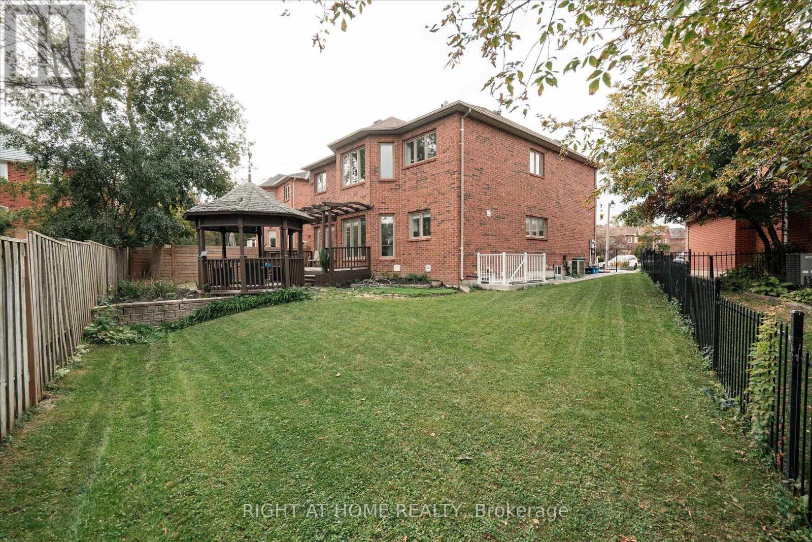 1001 LYTTON COURT - 35