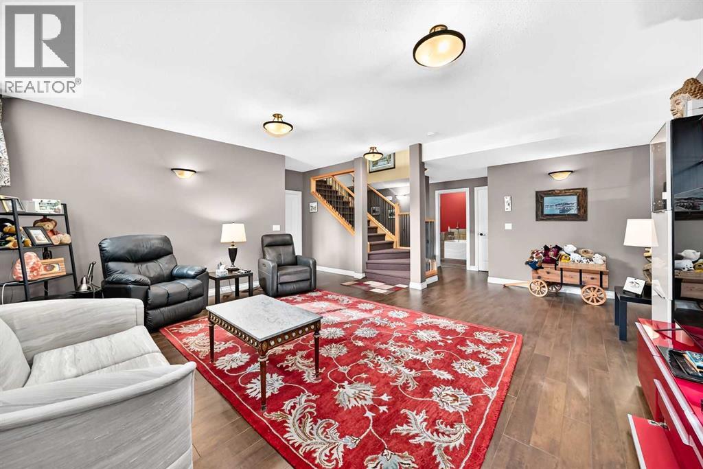 Listing photo – 6444 Cedar Way, Innisfail