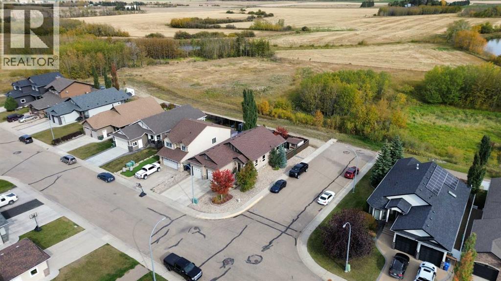 Listing photo – 6444 Cedar Way, Innisfail