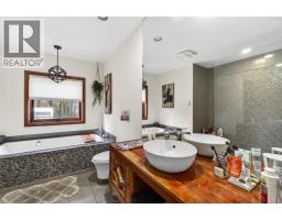1040 Old Auto Road Se, Salmon Arm, BC V1E2P5 Photo 27
