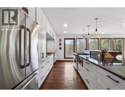 1040 Old Auto Road Se, Salmon Arm, BC V1E2P5 Photo 17