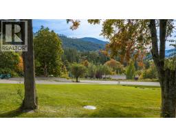 960 Monrose Road, Wynndel, BC V0B2N2 Photo 46
