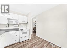 755 Kingsmere Crescent SW - photo 12