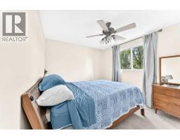 755 Kingsmere Crescent SW - photo 16