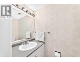 755 Kingsmere Crescent SW - photo 13