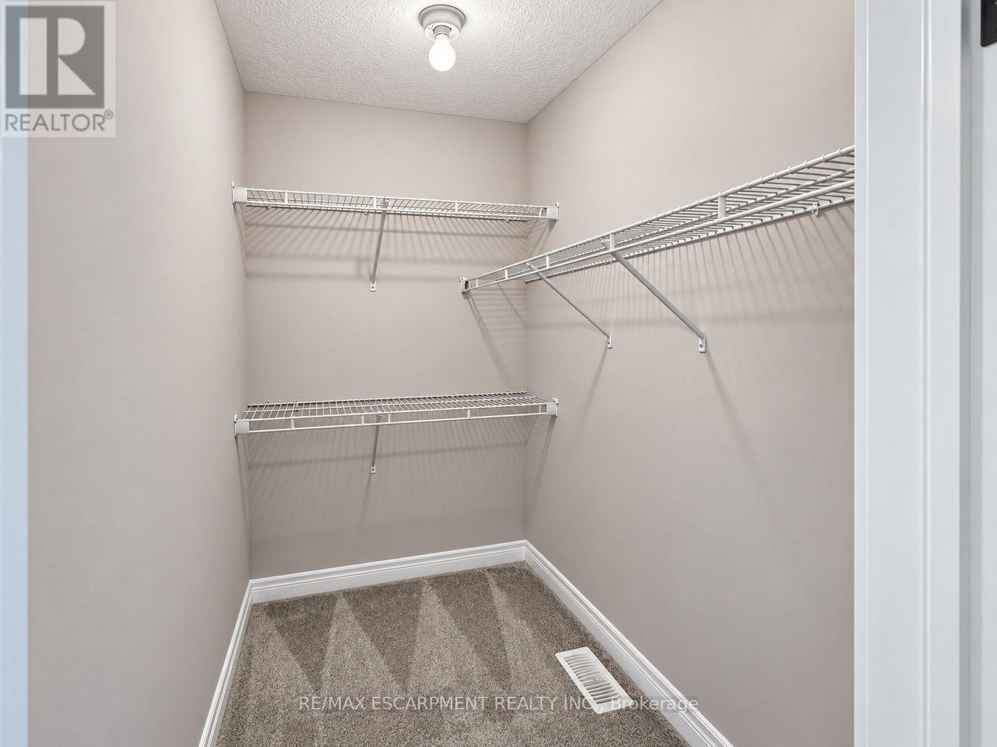81 Bellagio Avenue — photo 24