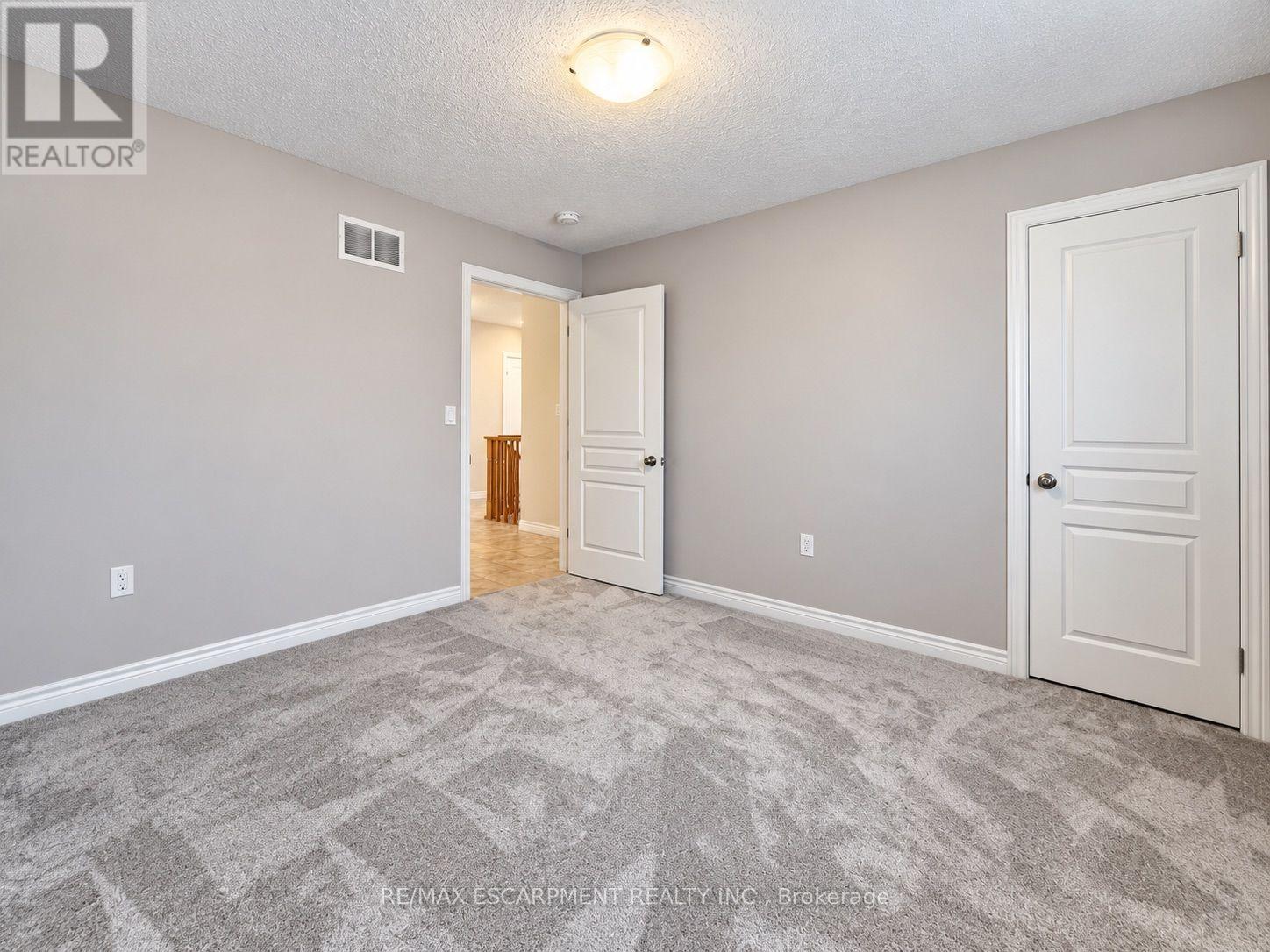 81 Bellagio Avenue — photo 25