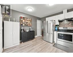 Kitchen - 421 Murray St, Nanaimo, BC V9R1B6 Photo 6