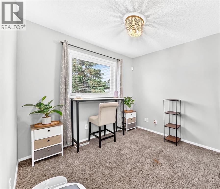 355 Regal Park NE photo 13
