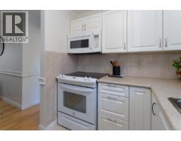 Entrance - 201 2520 Wark St, Victoria, BC V8T5G6 Photo 12