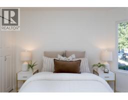 201 2520 Wark St, Victoria, BC V8T5G6 Photo 17