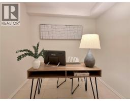 201 2520 Wark St, Victoria, BC V8T5G6 Photo 26