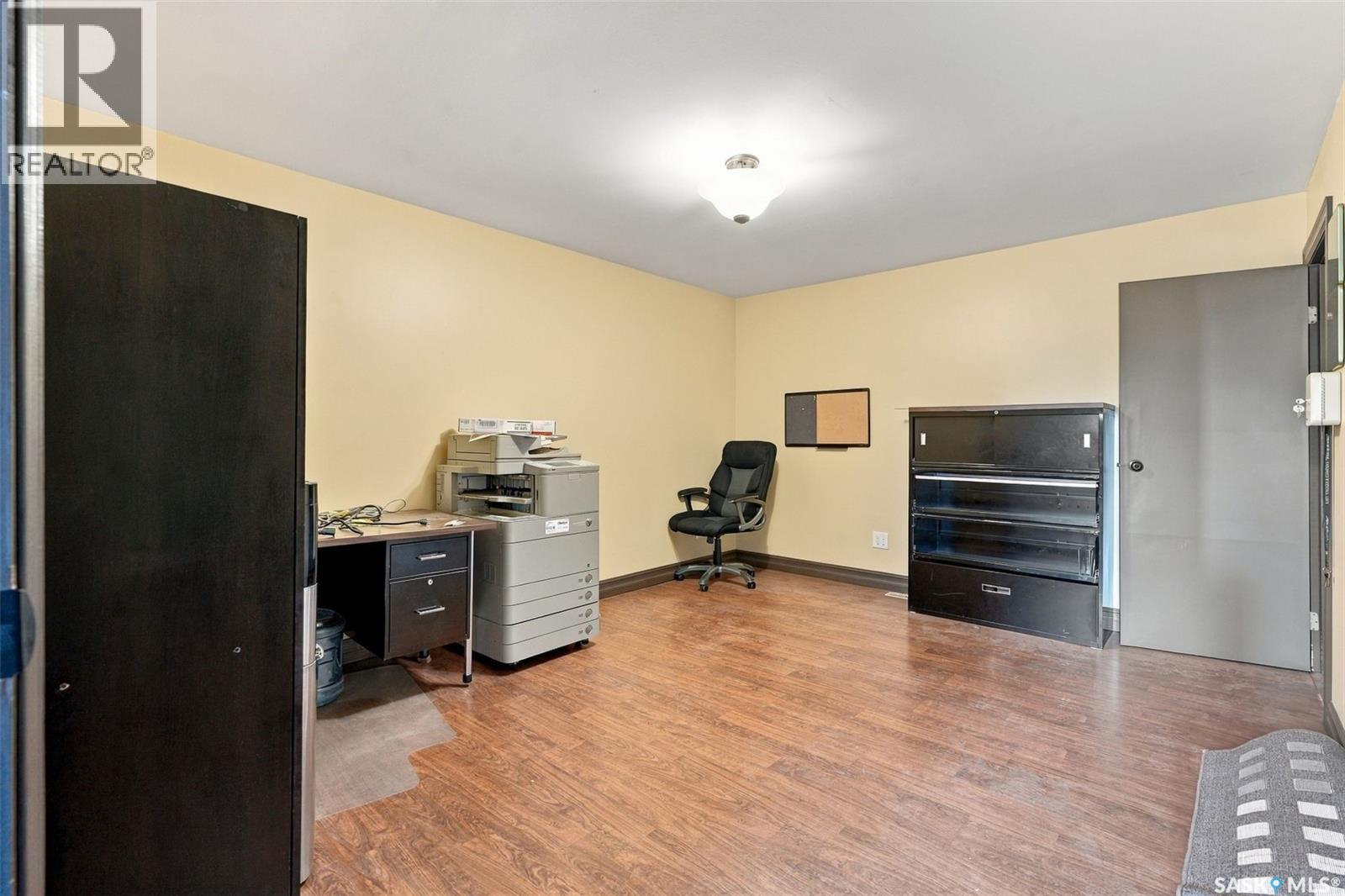 208 Main STREET W, Warman — photo 24