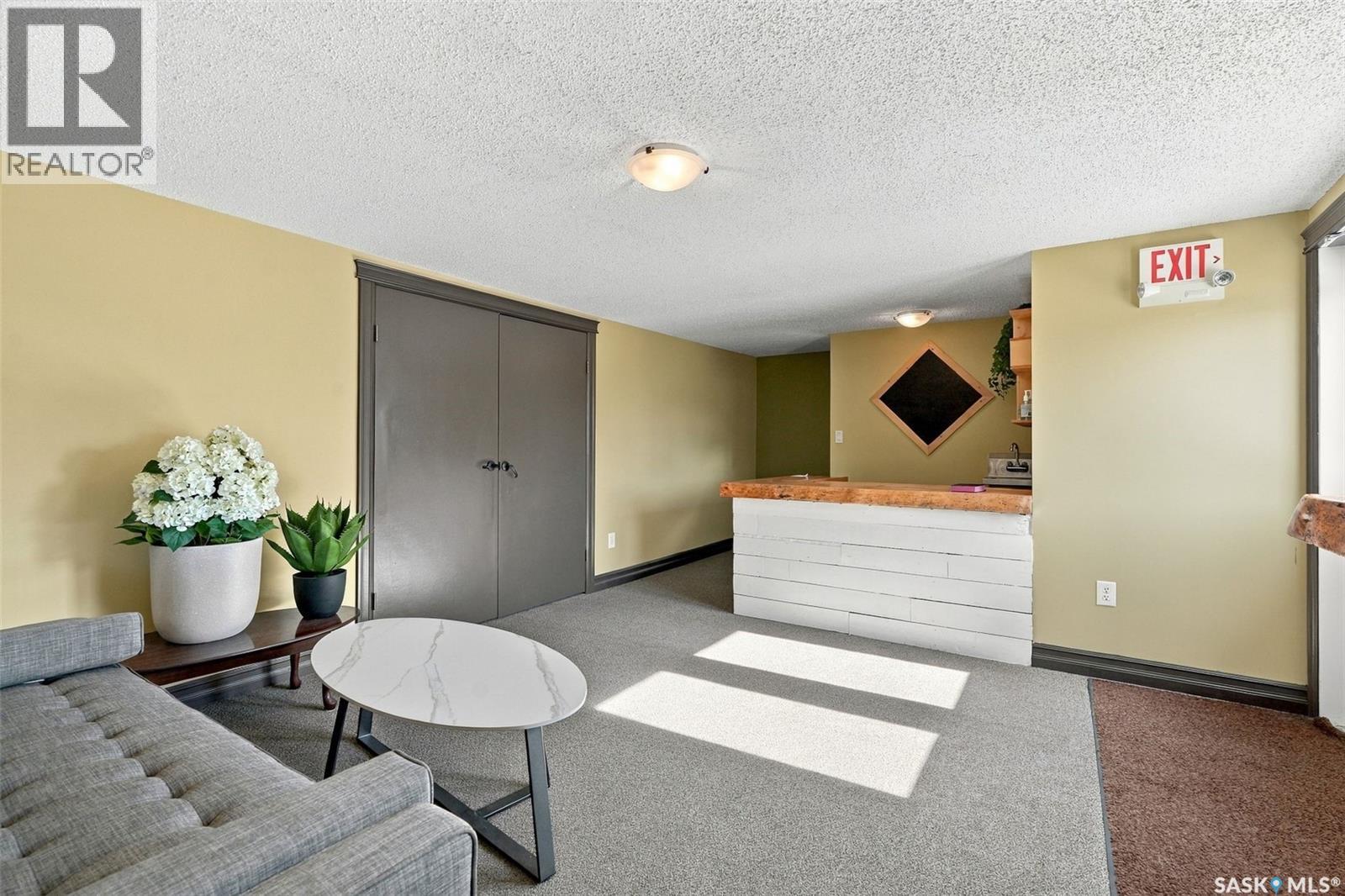 208 Main STREET W, Warman — photo 8