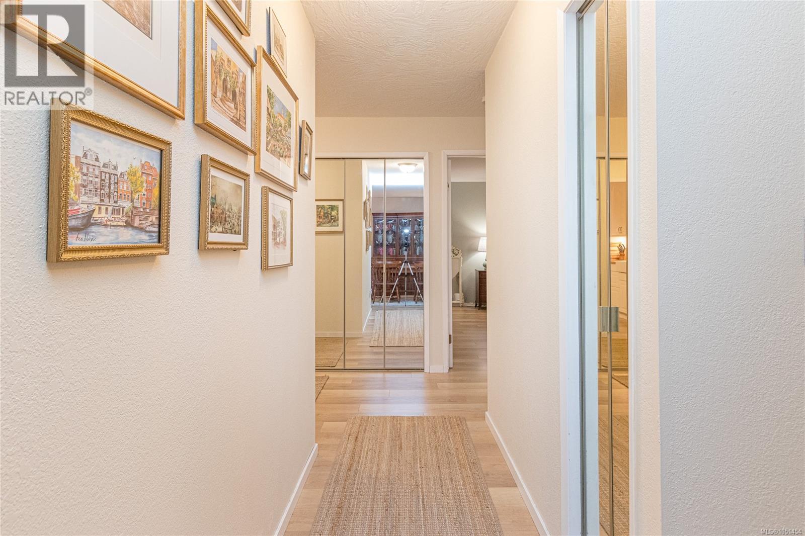 #205 1610 Jubilee Ave - 24