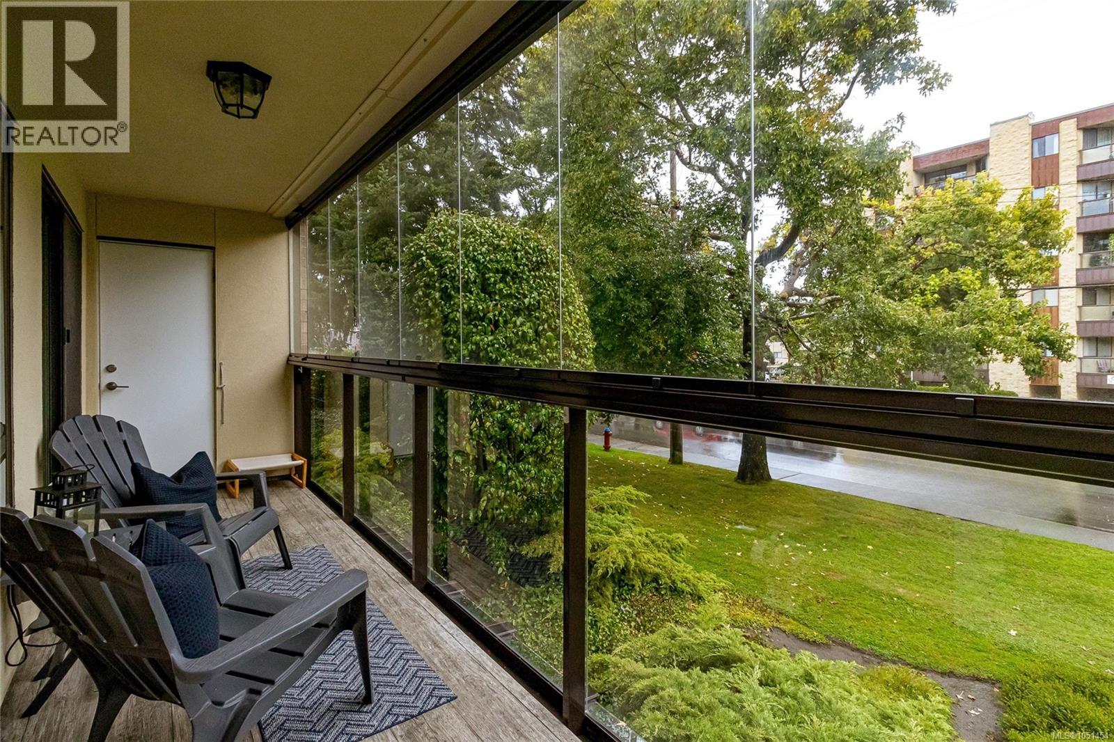 #205 1610 Jubilee Ave - 37