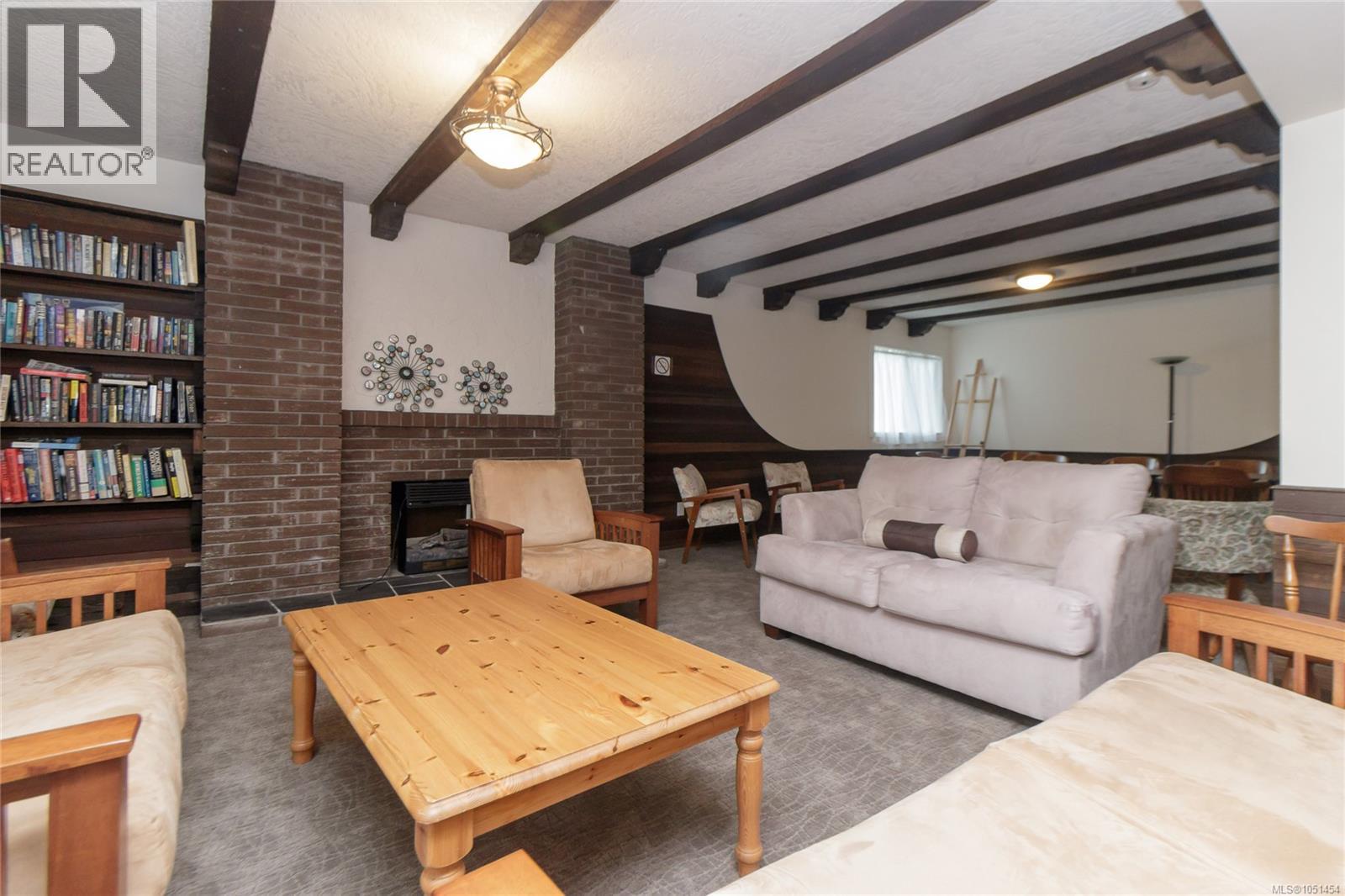 #205 1610 Jubilee Ave - 45