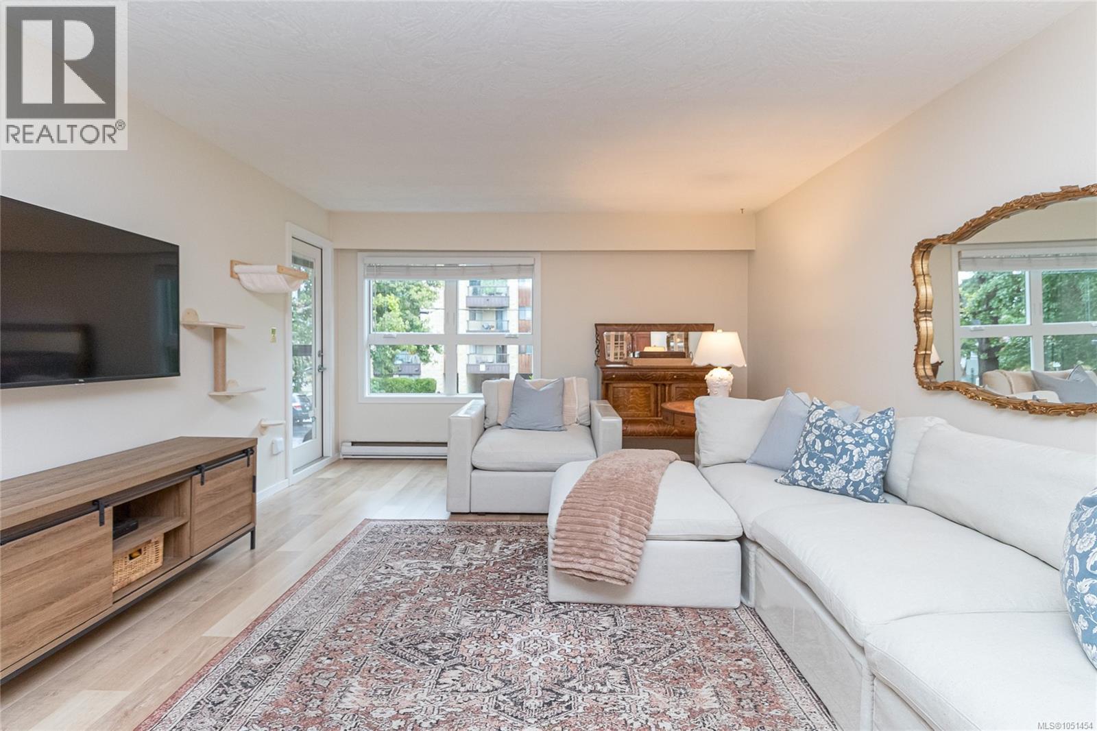 #205 1610 Jubilee Ave - 9