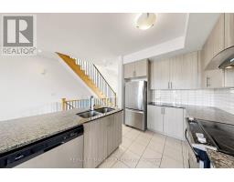 221 Harding Park Street, Newmarket, ON L3Y0E3 Photo 17