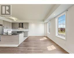 221 Harding Park Street, Newmarket, ON L3Y0E3 Photo 11