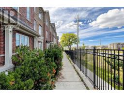 221 Harding Park Street, Newmarket, ON L3Y0E3 Photo 39