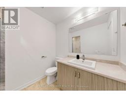 221 Harding Park Street, Newmarket, ON L3Y0E3 Photo 7