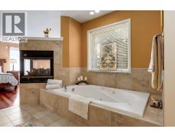 142 Springbank Crescent Sw, Calgary, AB T3H3S6 Photo 23
