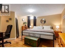 142 Springbank Crescent Sw, Calgary, AB T3H3S6 Photo 38