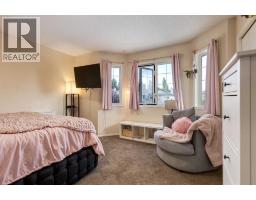 142 Springbank Crescent Sw, Calgary, AB T3H3S6 Photo 24